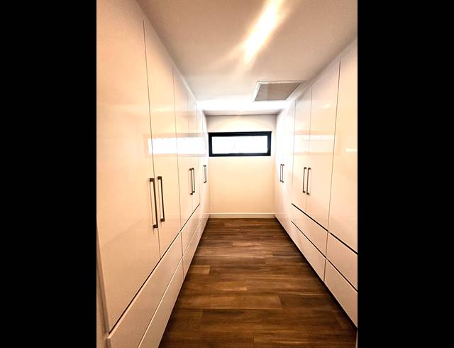 3 BEDROOM PENTHOUSE FOR SALE IN ILLOVO